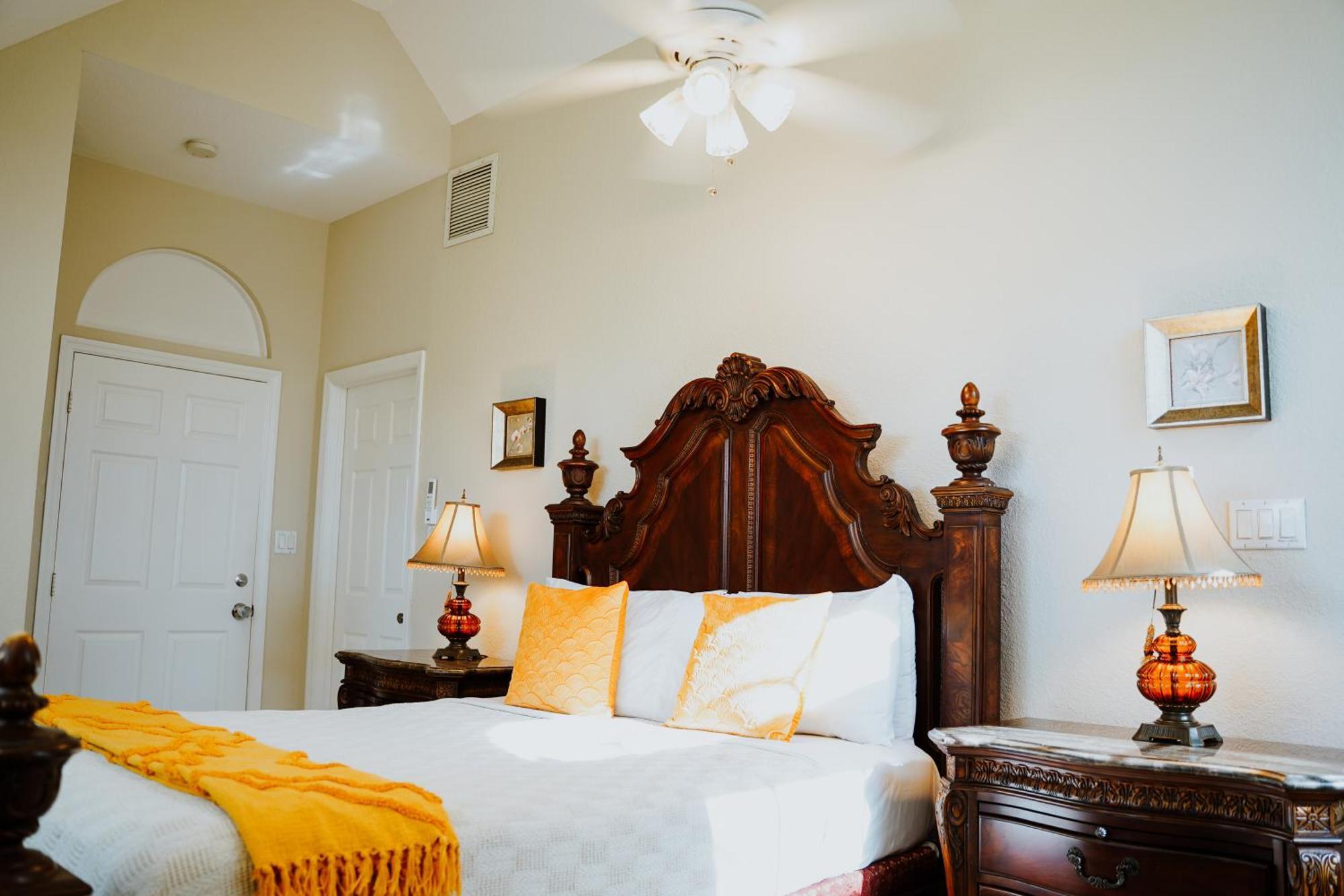 West Bay Shangri-La Boutique Bed & Breakfast المظهر الخارجي الصورة