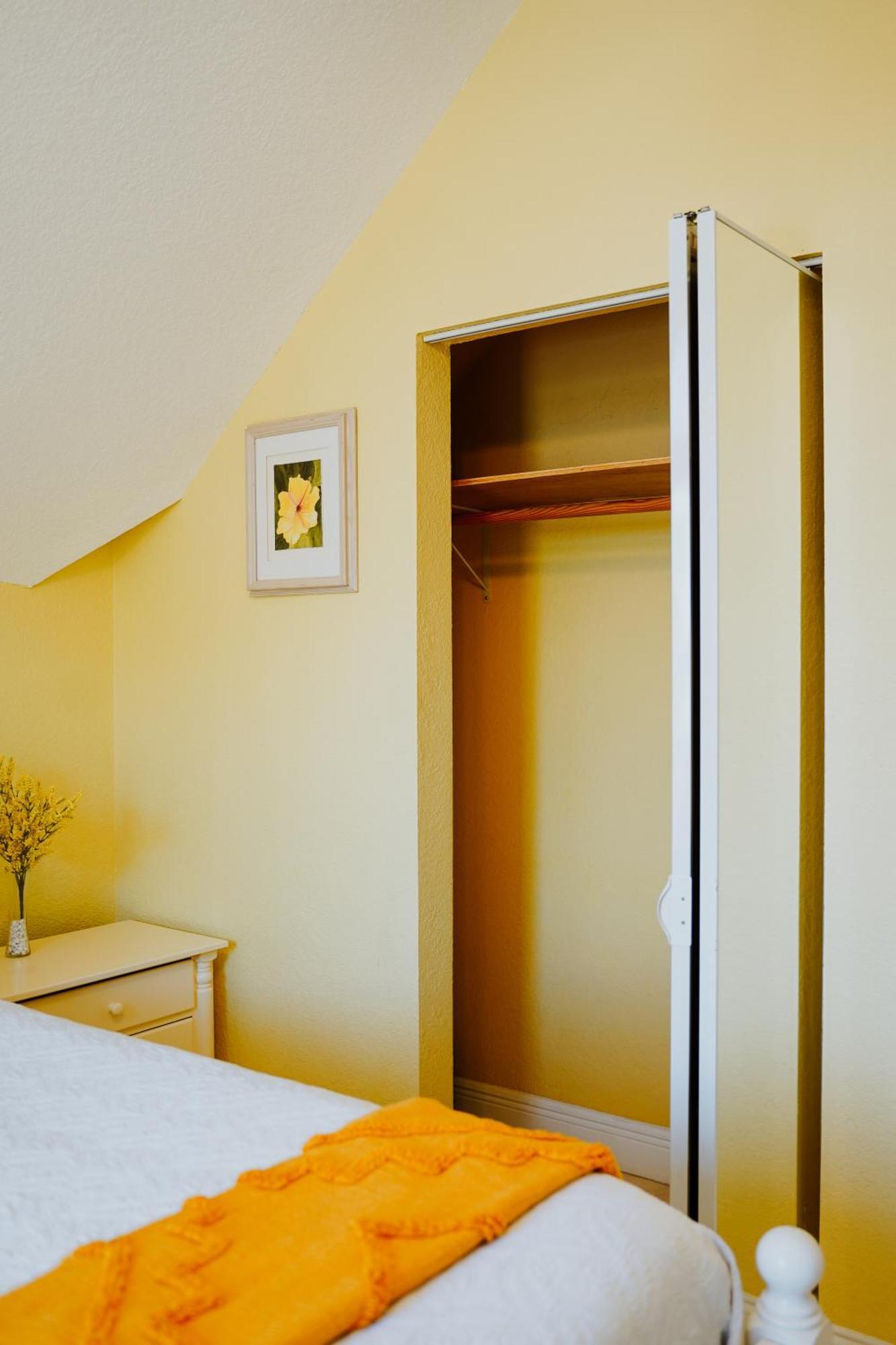West Bay Shangri-La Boutique Bed & Breakfast المظهر الخارجي الصورة