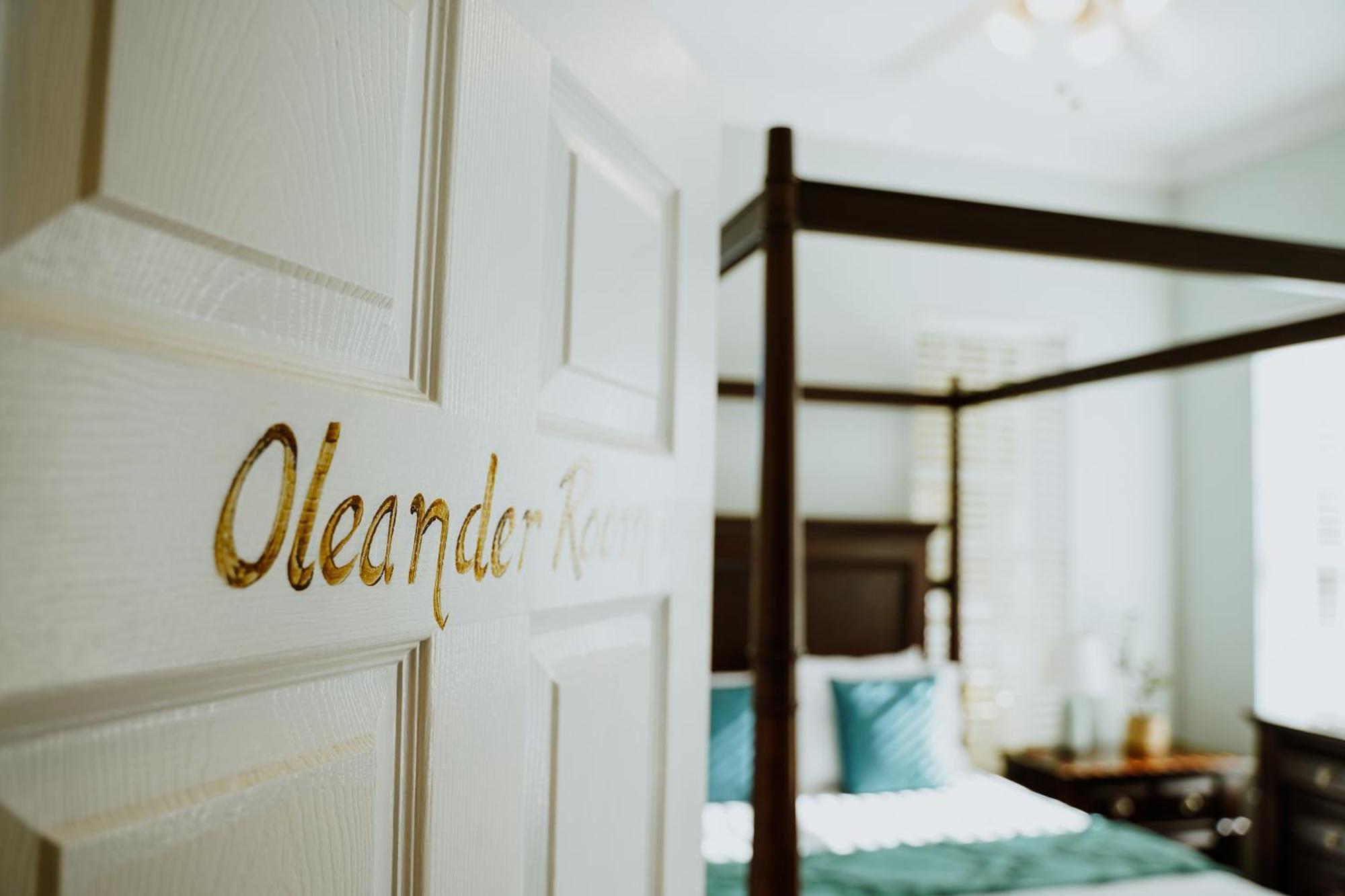 West Bay Shangri-La Boutique Bed & Breakfast المظهر الخارجي الصورة