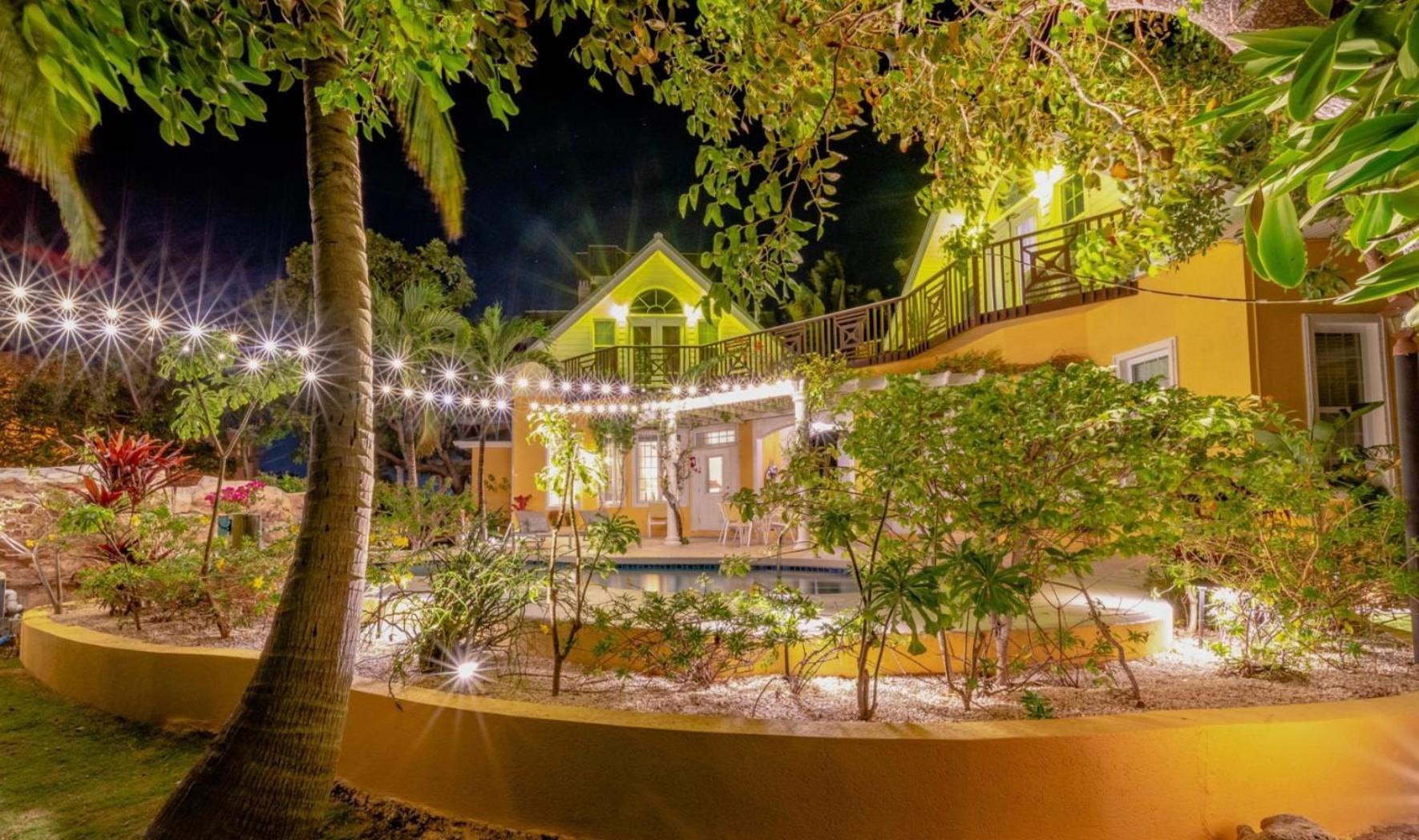West Bay Shangri-La Boutique Bed & Breakfast المظهر الخارجي الصورة