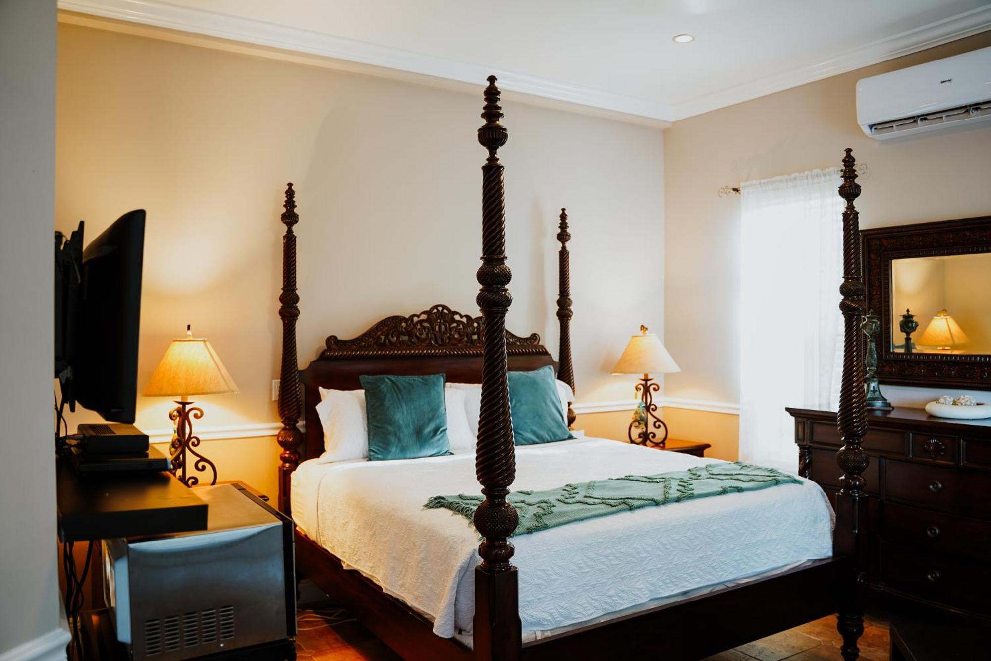 West Bay Shangri-La Boutique Bed & Breakfast الغرفة الصورة